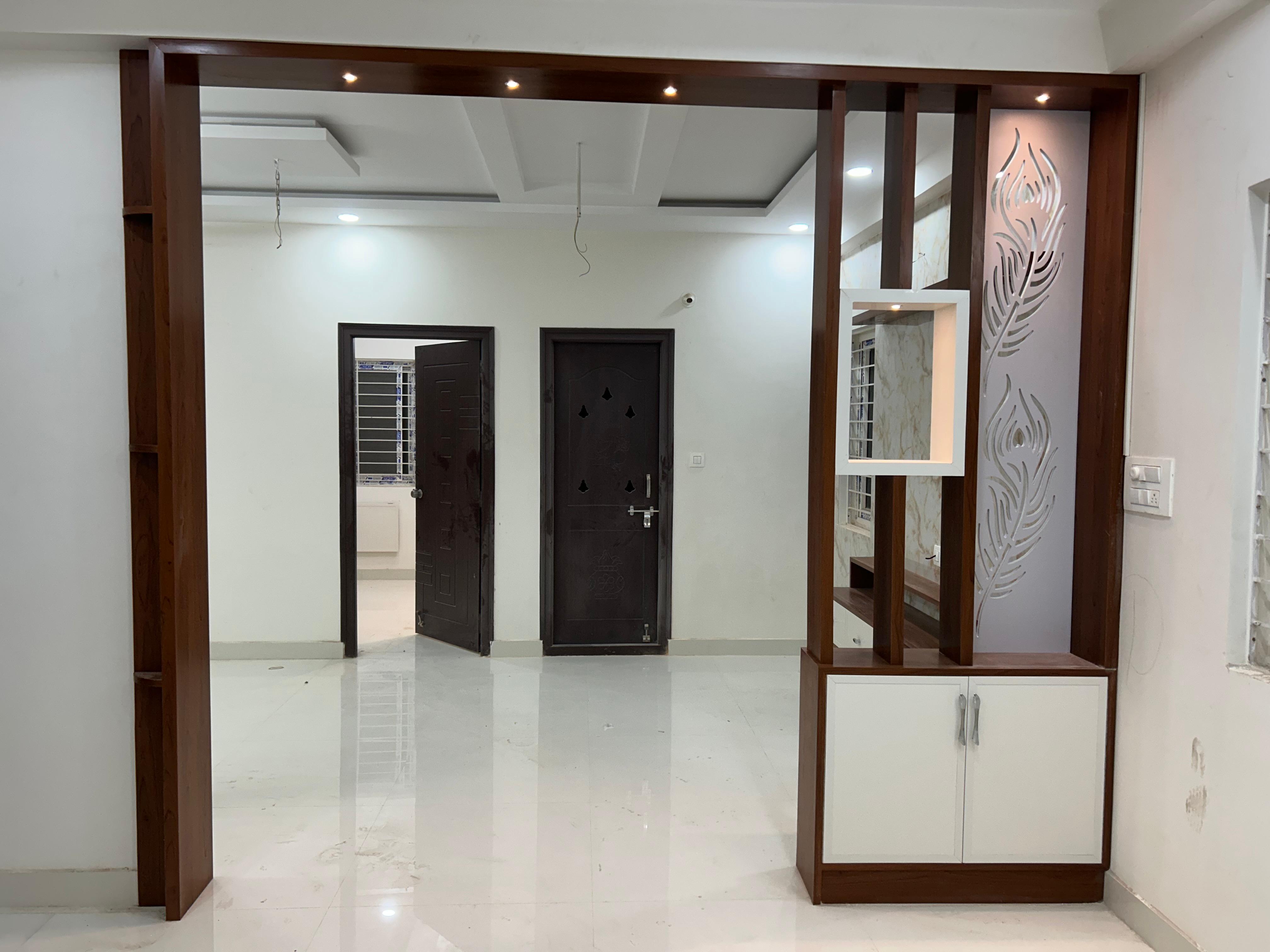 Room Partition with Leaf CNC Design